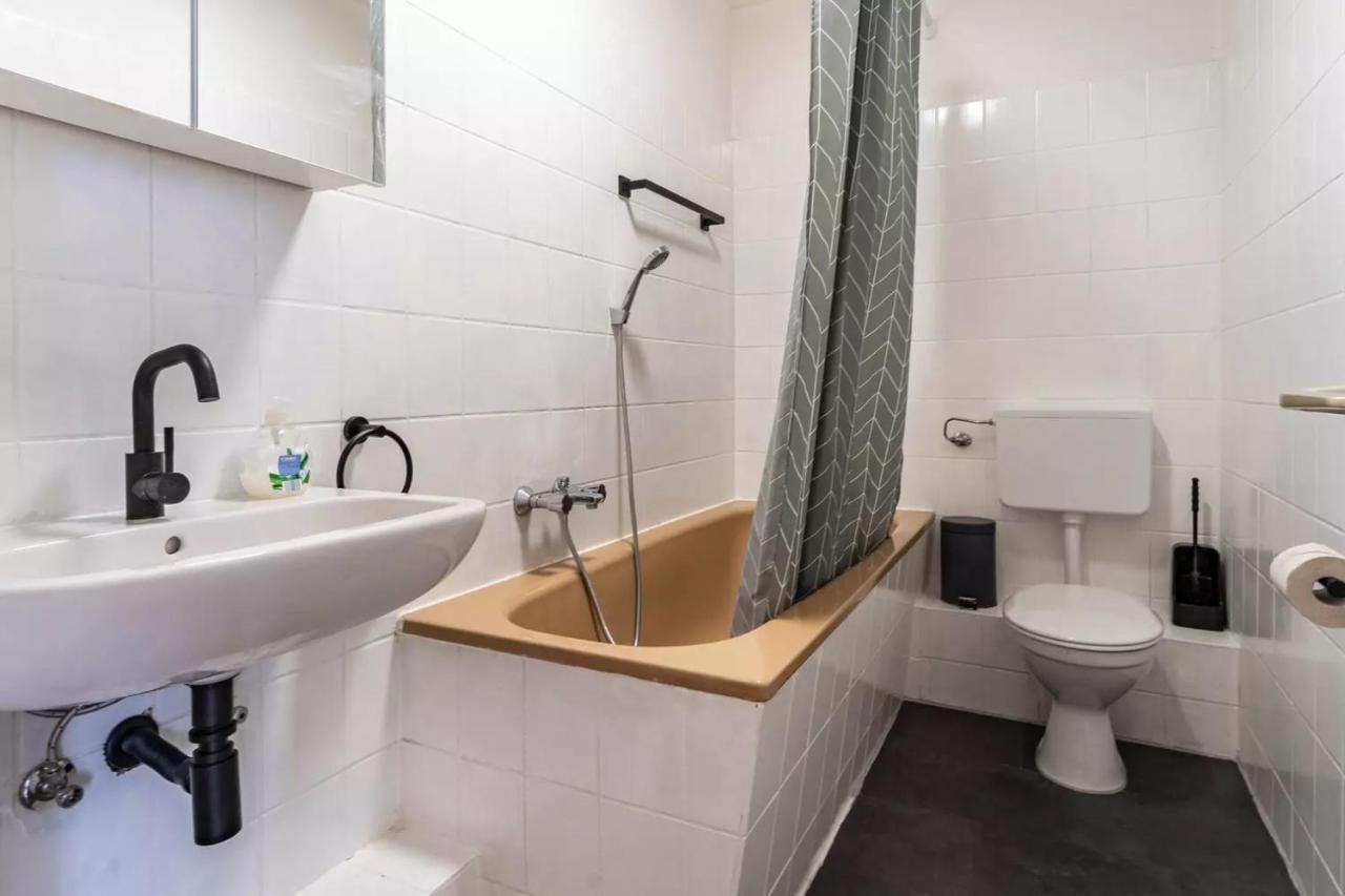 Next Home - Free Parking & Wifi - Badewanne Duisbourg Extérieur photo
