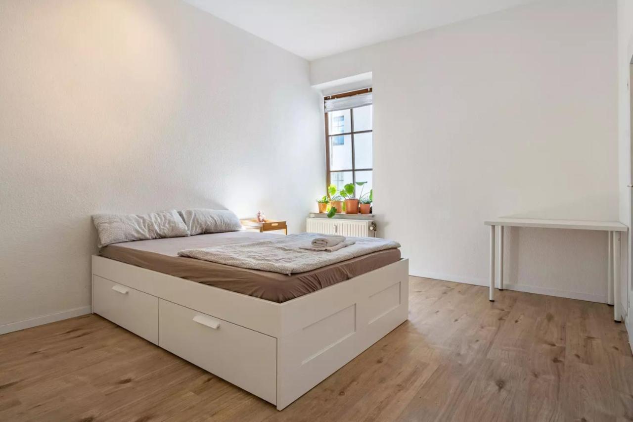Next Home - Free Parking & Wifi - Badewanne Duisbourg Extérieur photo